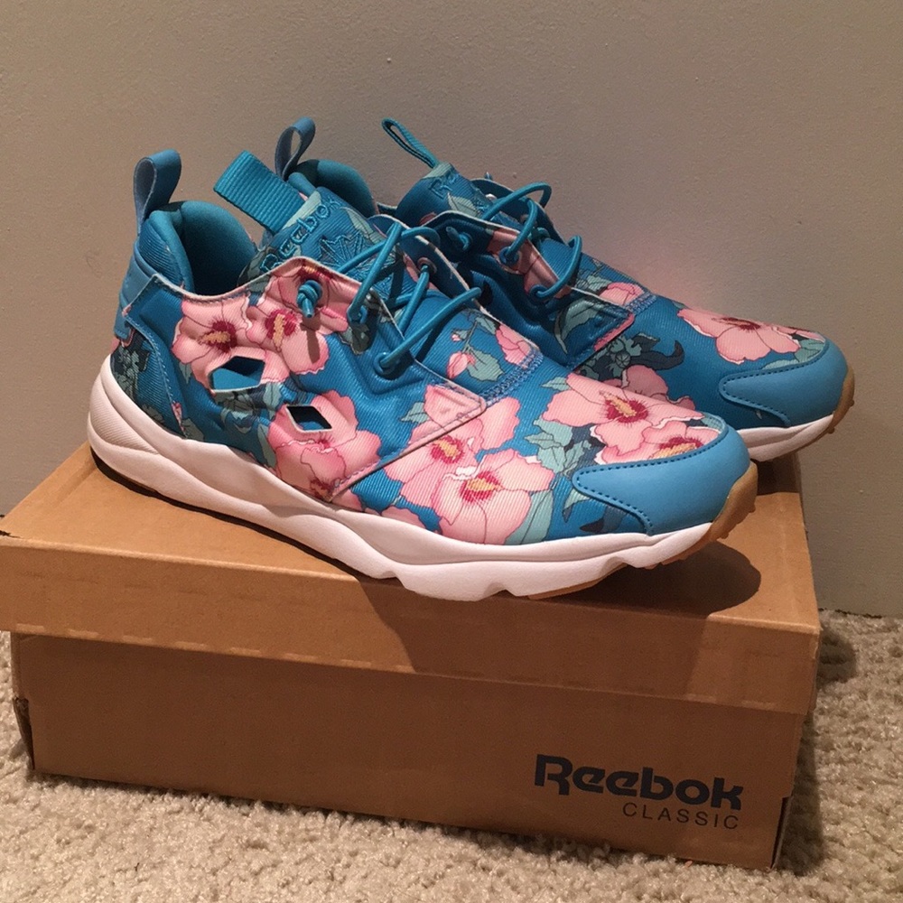 Women's Reebok Furylite Floral pattern shoe